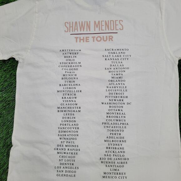 Shawn-Mendes Shirt Womens Medium 19x27 White - Picture 9 of 12